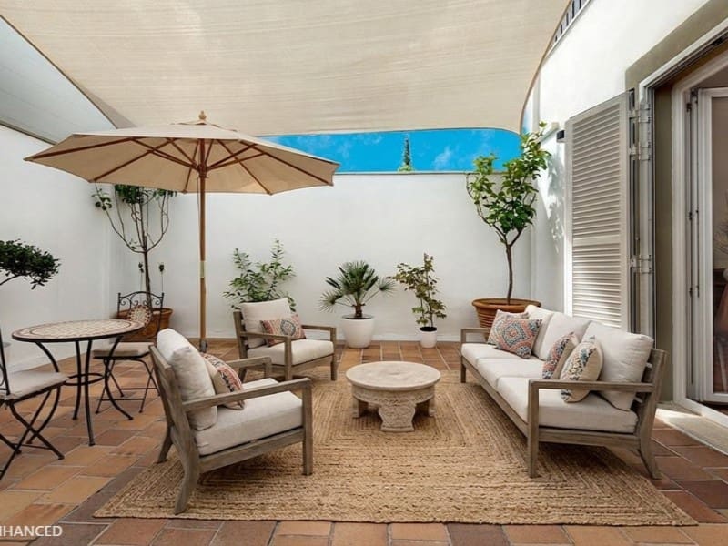 4 bedroom Villa for sale in Consell with garage - € 850,000 (Ref: 9833804)