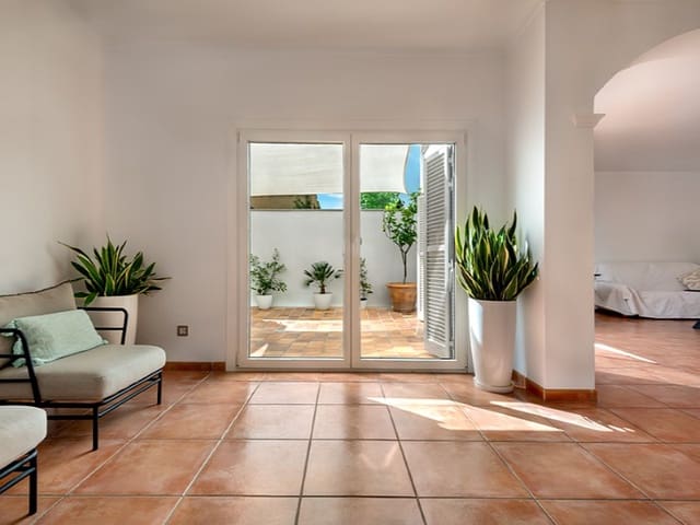 4 slaapkamer Villa te koop in Consell met garage - € 850.000 (Ref: 9833804)
