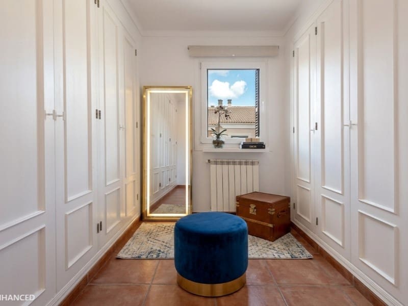 4 bedroom Villa for sale in Consell with garage - € 850,000 (Ref: 9833804)
