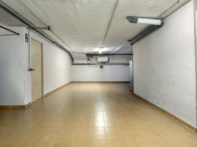 4 bedroom Villa for sale in Consell with garage - € 850,000 (Ref: 9833804)