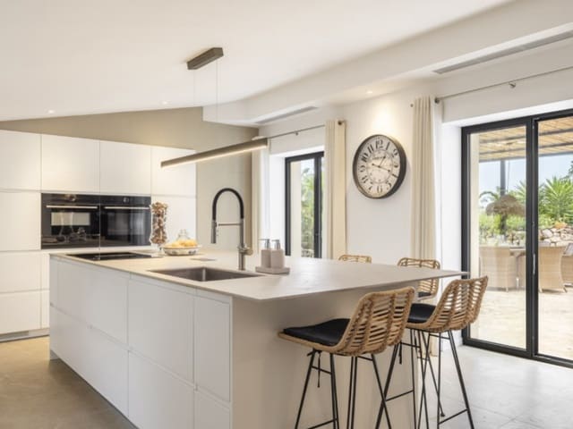 4 soveværelse Finca/Landehus til salg i Ruberts, Sencelles med garage - € 2.950.000 (Ref: 9839439)