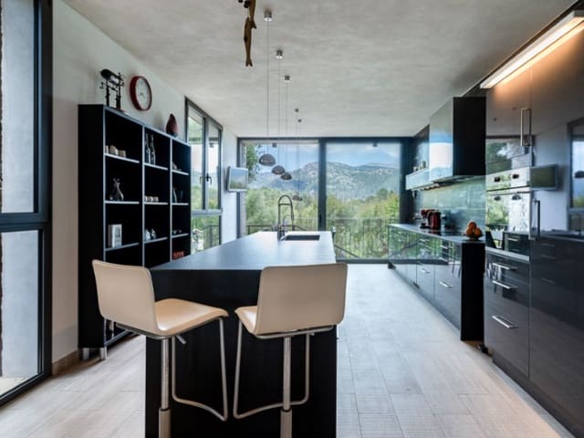 3 soveværelse Villa til salg i Campanet med swimmingpool - € 1.750.000 (Ref: 9851604)