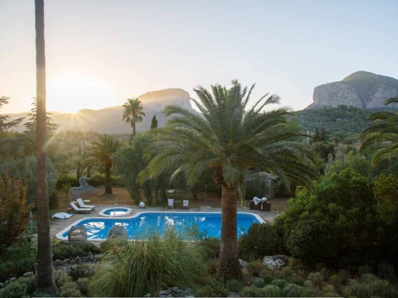 5 soverom Finca/Herregård til salgs i Alaro med svømmebasseng garasje - € 5 950 000 (Ref: 9857621)