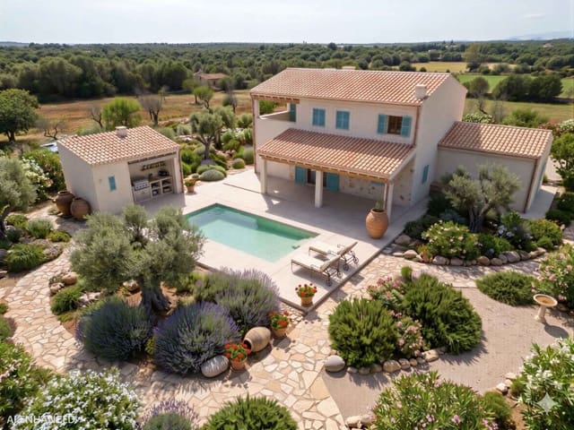 4 soveværelse Finca/Landehus til salg i Ses Salines med swimmingpool garage - € 1.950.000 (Ref: 9865093)