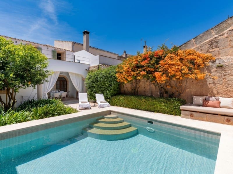 4 bedroom Villa for sale in Campos with pool - € 1,395,000 (Ref: 9868493)