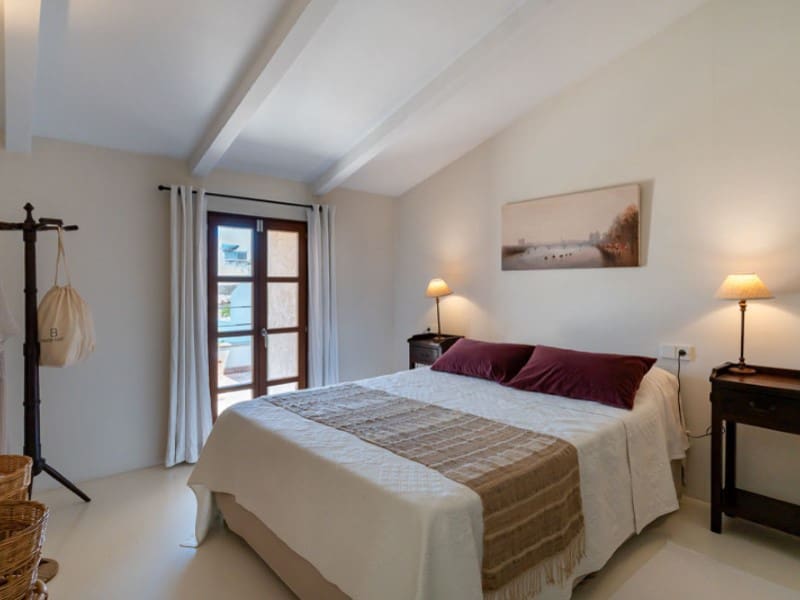4 bedroom Villa for sale in Campos with pool - € 1,395,000 (Ref: 9868493)