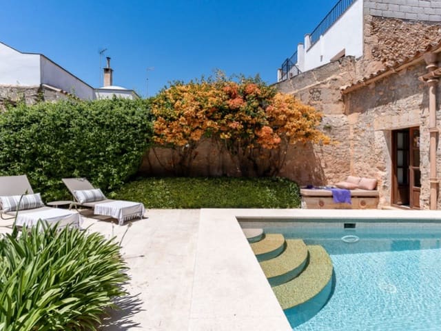 4 soverom Villa til salgs i Campos med svømmebasseng - € 1 395 000 (Ref: 9868493)