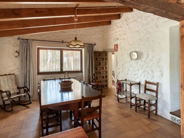 4 soverom Villa til salgs i Santa María del Camí med garasje - € 1 750 000 (Ref: 9873202)