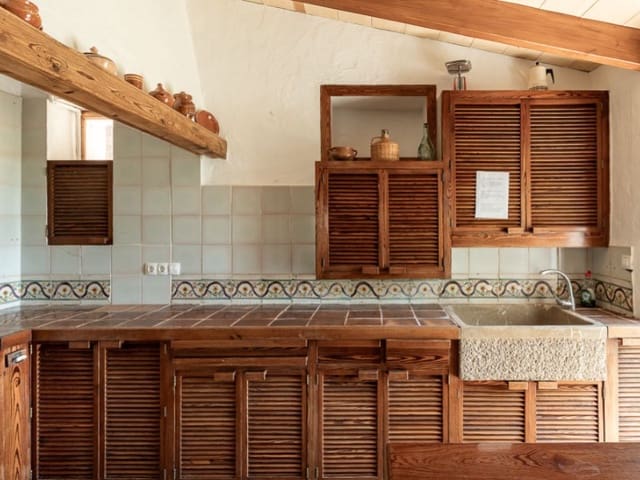 4 soverom Villa til salgs i Santa María del Camí med garasje - € 1 750 000 (Ref: 9873202)