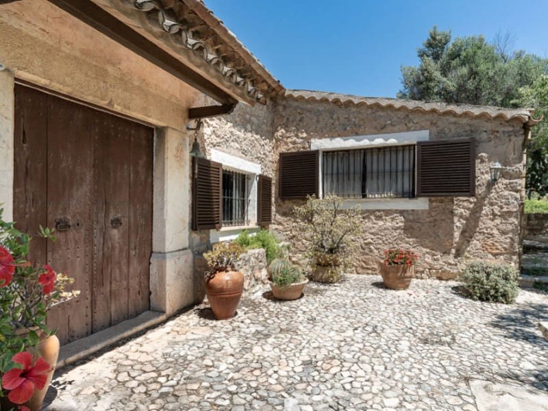 4 soverom Villa til salgs i Santa Maria del Cami med garasje - € 1 750 000 (Ref: 9873202)