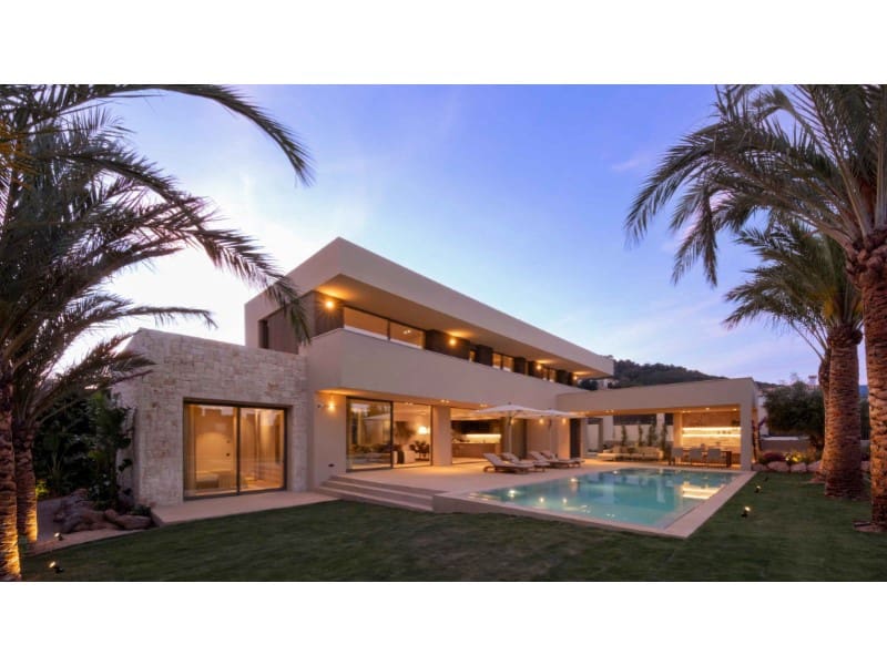 4 slaapkamer Villa te koop in Bunyola met garage - € 3.400.000 (Ref: 9876006)