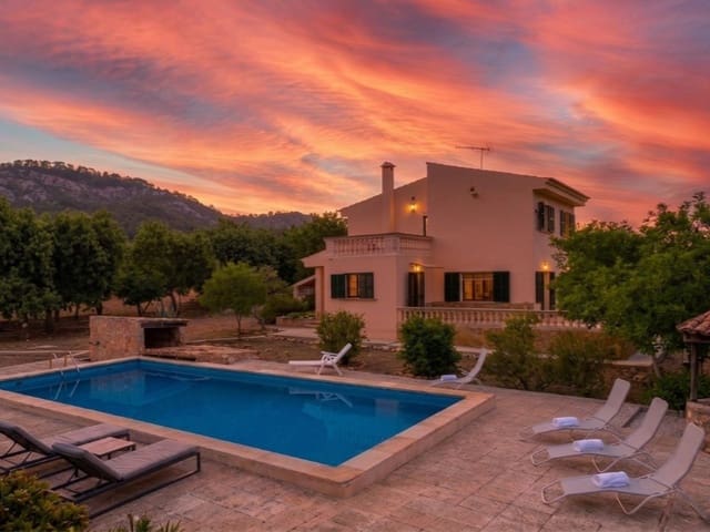 Finca/Casa Rural de 3 habitaciones en Llucmajor en venta con piscina - 1.350.000 € (Ref: 9892499)