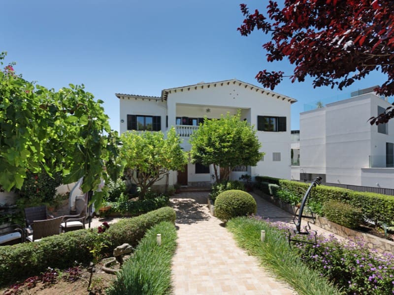 4 bedroom Apartment for sale in Calvia with garage - € 2,650,000 (Ref: 9894143)