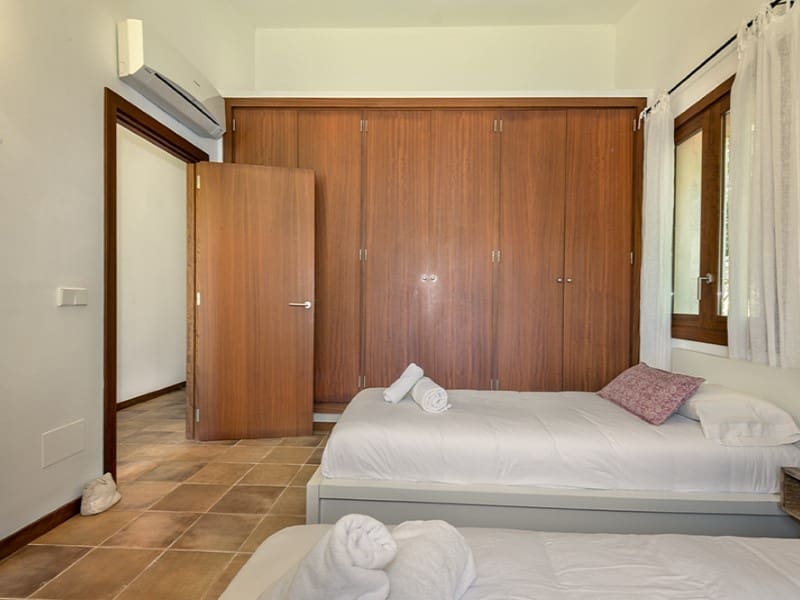 2 bedroom Finca/Country House for sale in Campanet with pool - € 1,000,000 (Ref: 9896611)