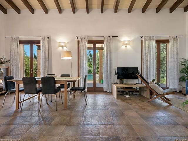 2 bedroom Finca/Country House for sale in Campanet - € 1,000,000 (Ref: 9896611)