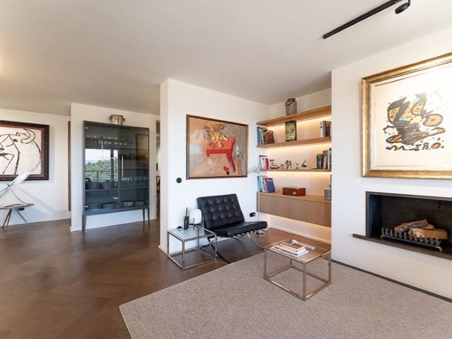 2 bedroom Apartment for sale in La Bonanova, Palma de Mallorca with garage - € 1,650,000 (Ref: 9904300)