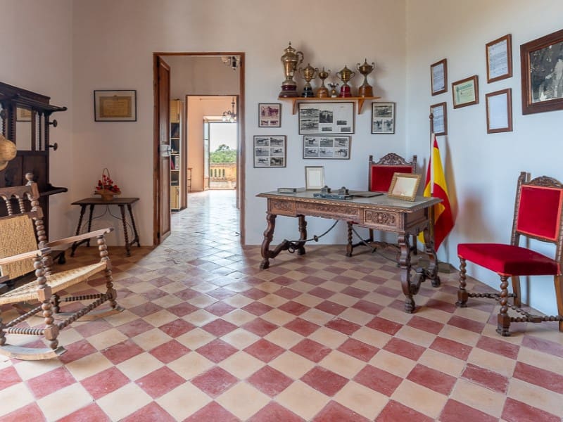 12 slaapkamer Finca/Landhuis te koop in Algaida - € 5.900.000 (Ref: 9910735)