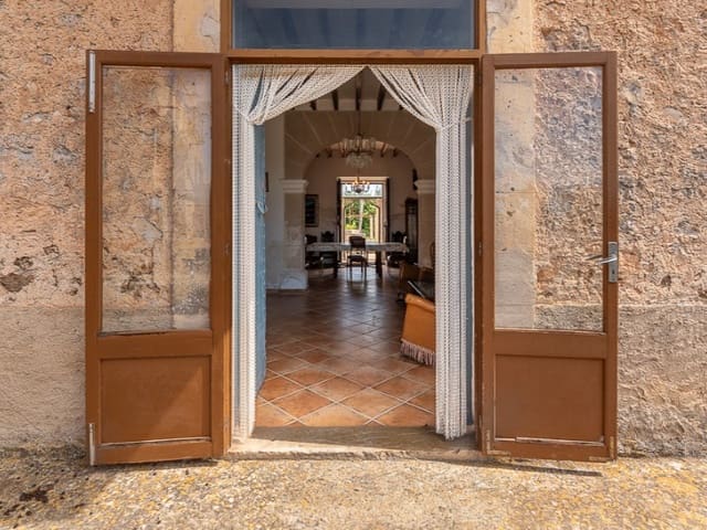 12 bedroom Finca/Country House for sale in Algaida - € 5,900,000 (Ref: 9910735)
