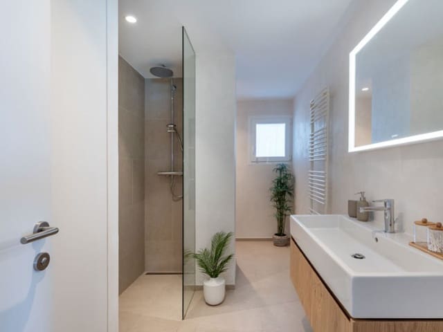 4 sypialnia Apartament na sprzedaż w Cala Mayor, Palma de Mallorca z garażem - 1 295 000 € (Ref: 9910736)