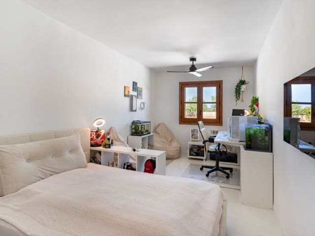 4 quarto Quinta/Casa Rural para venda em Llucmajor com piscina - 1 490 000 € (Ref: 9912829)
