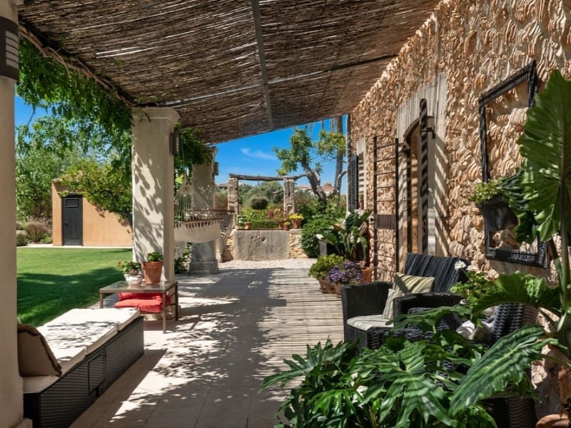5 bedroom Finca/Country House for sale in Binissalem with pool - € 3,500,000 (Ref: 9915985)