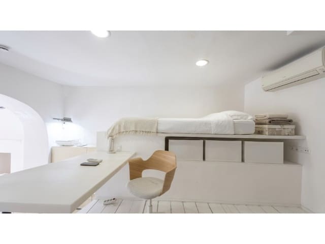 Commercial for sale in Monti-Sion, Palma de Mallorca - € 265,000 (Ref: 9920163)