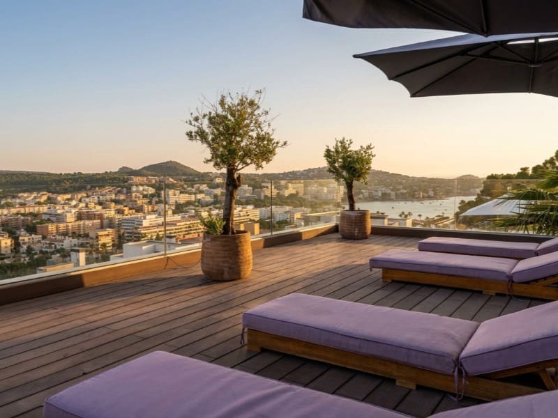 3 soveværelse Villa til salg i Santa Ponsa med swimmingpool garage - € 2.980.000 (Ref: 9920164)