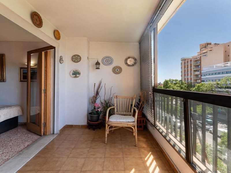 3 bedroom Apartment for sale in Palma de Mallorca with garage - € 650,000 (Ref: 9921957)