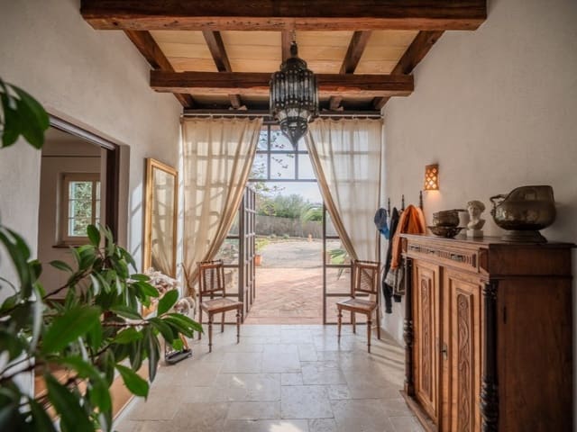 5 sovrum Finca/Hus på landet till salu i Manacor med pool - 1 950 000 € (Ref: 9936113)