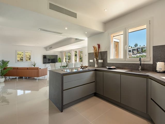 4 soveværelse Villa til salg i Manacor med swimmingpool - € 2.750.000 (Ref: 9947561)