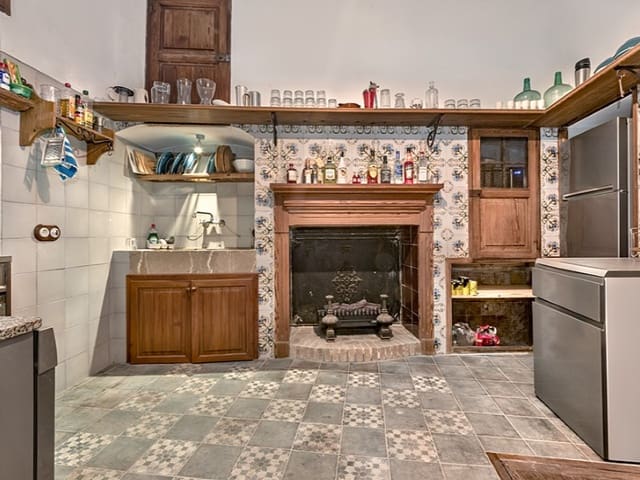 6 soveværelse Villa til salg i Llucmajor med garage - € 1.500.000 (Ref: 9978535)
