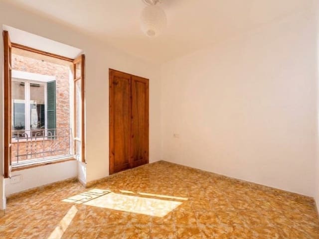4 slaapkamer Villa te koop in Sóller met garage - € 850.000 (Ref: 9984636)