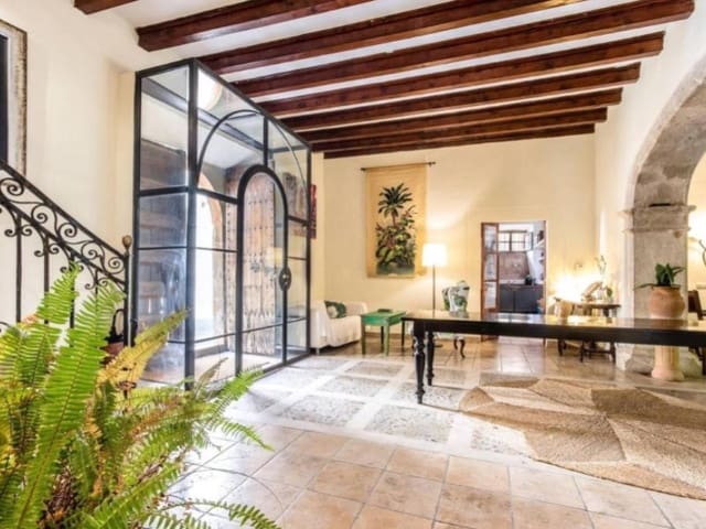 20 soverom Villa til salgs i Alaró med svømmebasseng - € 7 000 000 (Ref: 9995151)