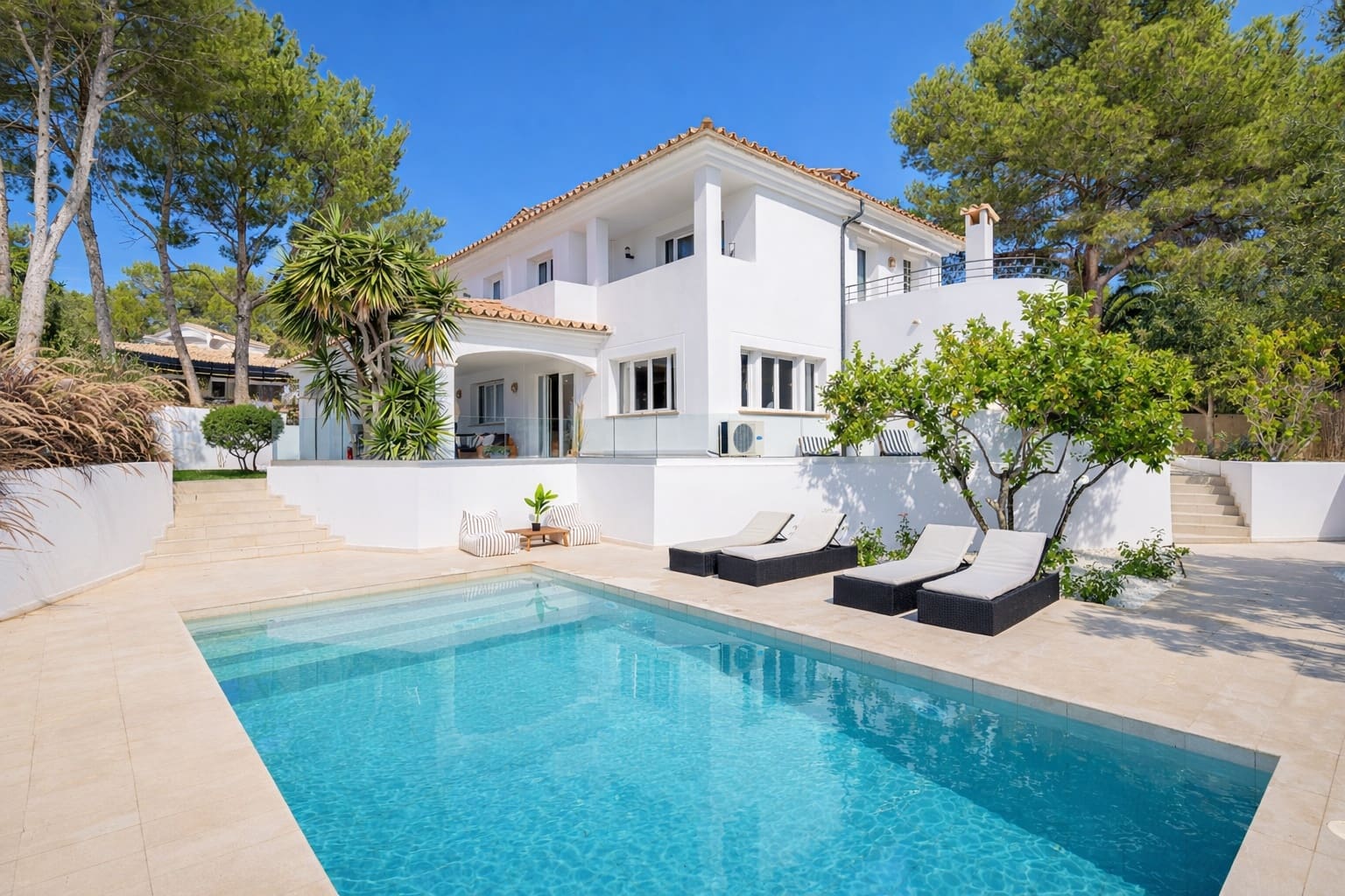 4 sovrum Villa till salu i Santa Ponsa med pool garage - 2 725 000 € (Ref: 10024579)