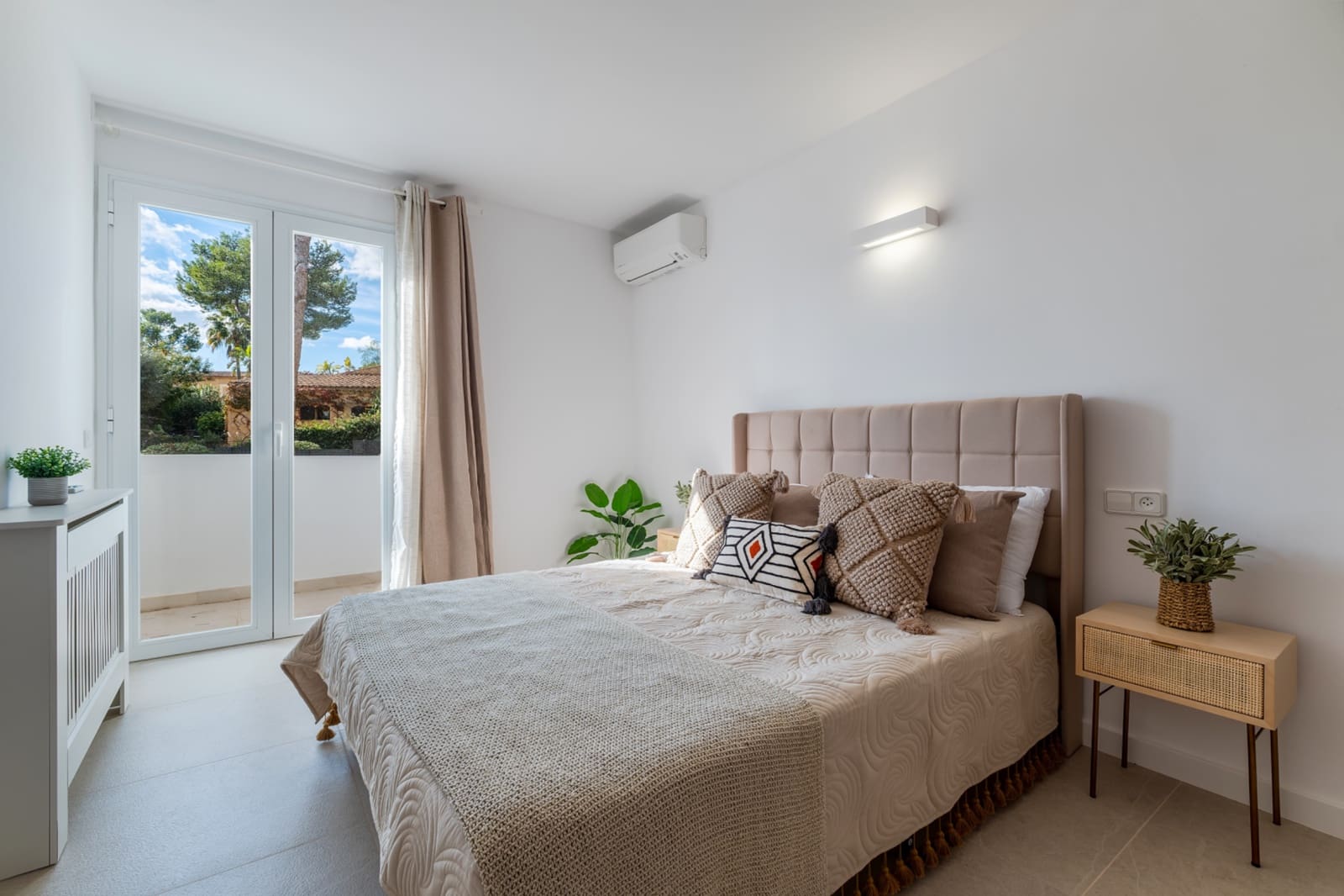 4 sovrum Villa till salu i Santa Ponsa med pool garage - 2 725 000 € (Ref: 10024579)