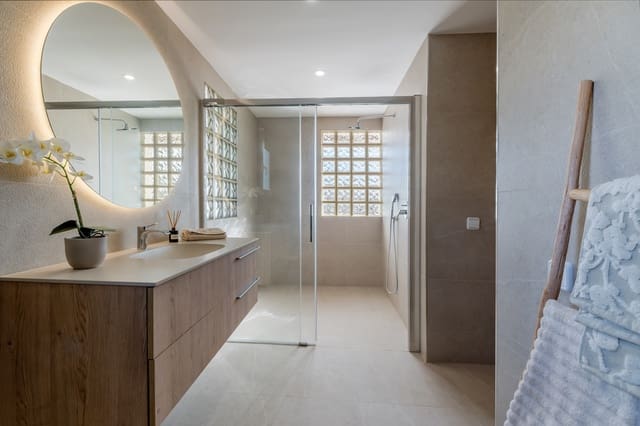 4 sovrum Villa till salu i Santa Ponsa, Calvià med pool garage - 2 725 000 € (Ref: 10024579)