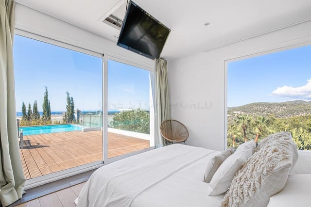 4 bedroom Villa for sale in Ibiza / Eivissa town - € 3,600,000 (Ref: 8895836)