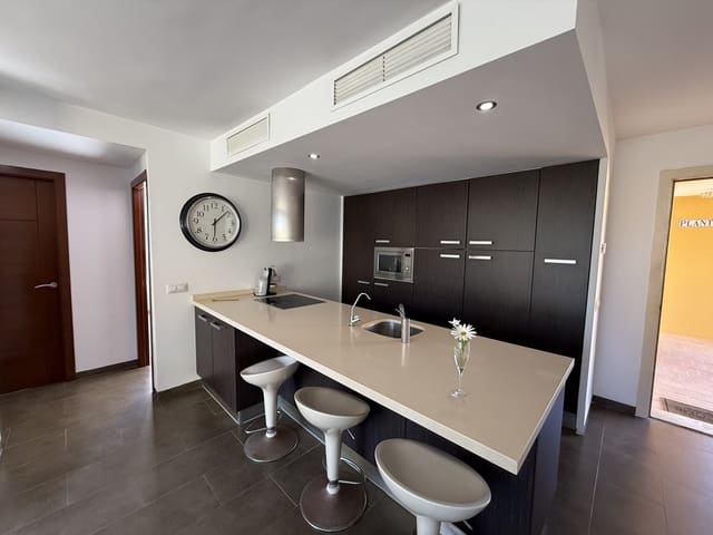 2 bedroom Penthouse for sale in Santa Ponsa, Calvià - € 1,280,000 (Ref: 8937658)