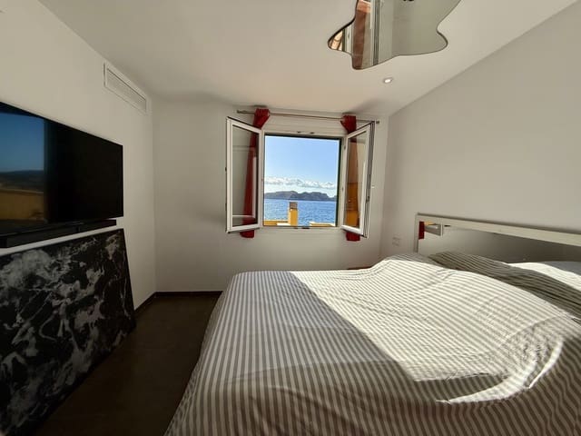 2 bedroom Penthouse for sale in Santa Ponsa, Calvià - € 1,280,000 (Ref: 8937658)