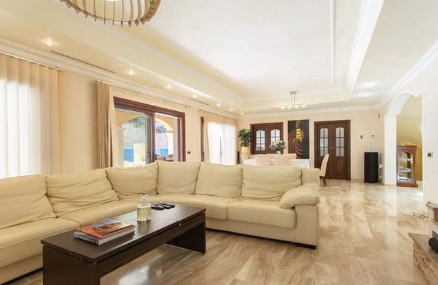 6 soveværelse Villa til leje i El Toro / Port Adriano, Calvià - € 7.000 (Ref: 8981511)