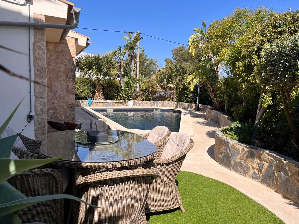 4 makuuhuone Huvila vuokrattavana paikassa El Toro / Port Adriano mukana uima-altaan - 5 250 € (Ref: 8992820)