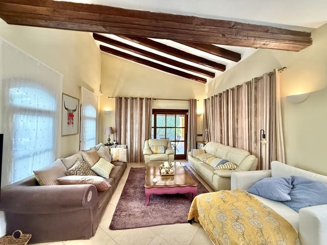 4 soverom Villa til salgs i Santa Ponsa, Calvià - € 2 630 000 (Ref: 9002525)