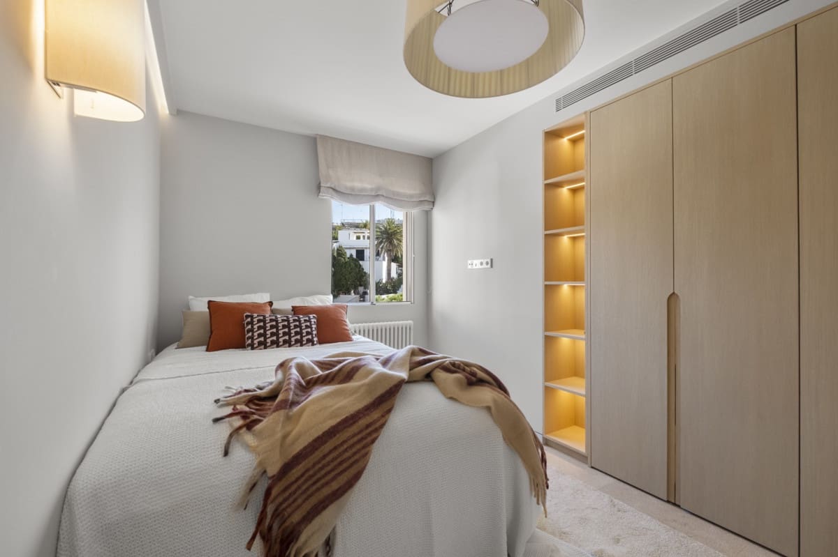 3 soverom Leilighet til salgs i Cala Mayor - € 1 690 000 (Ref: 9002527)