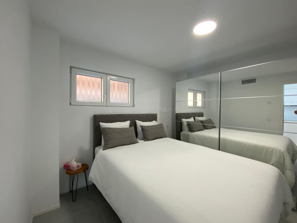 2 soveværelse Lejlighed til salg i El Toro / Port Adriano - € 520.000 (Ref: 9002529)