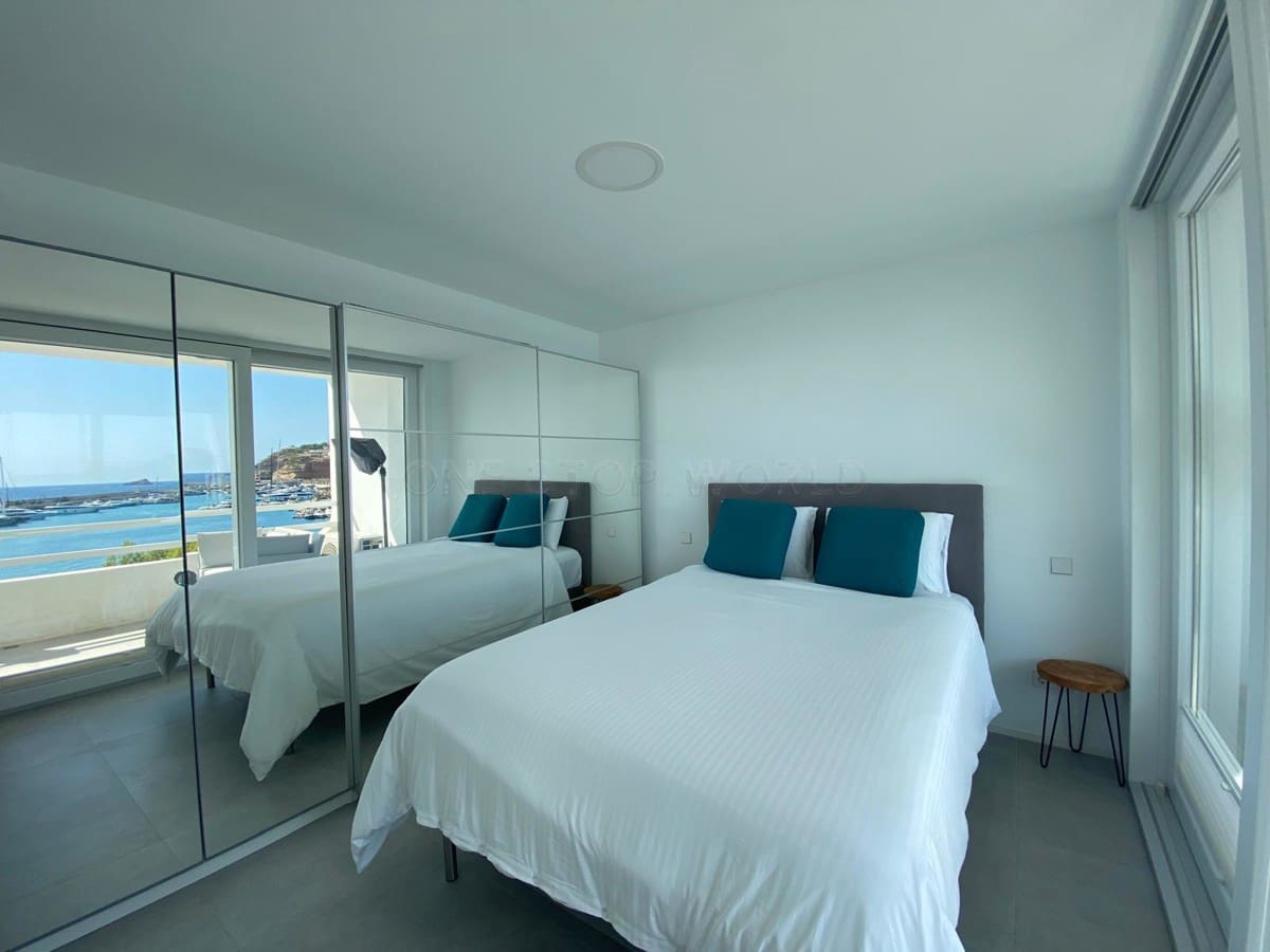 2 soveværelse Lejlighed til salg i El Toro / Port Adriano - € 520.000 (Ref: 9002529)