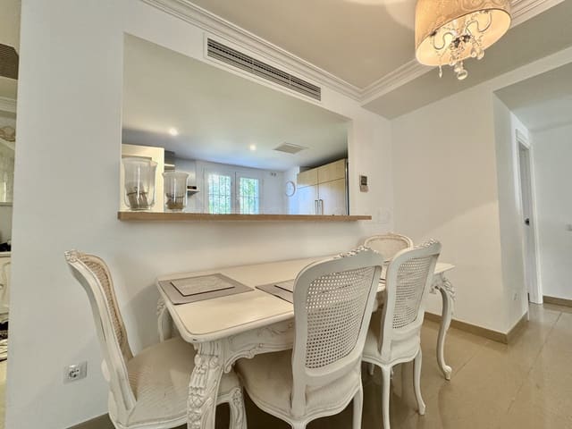 2 bedroom Flat for sale in Santa Ponsa, Calvià - € 750,000 (Ref: 9002530)