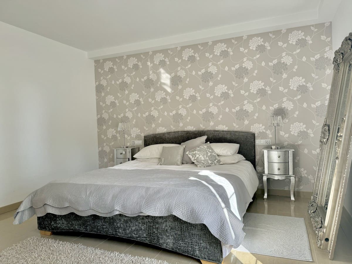 2 soveværelse Lejlighed til salg i Santa Ponsa - € 750.000 (Ref: 9002530)