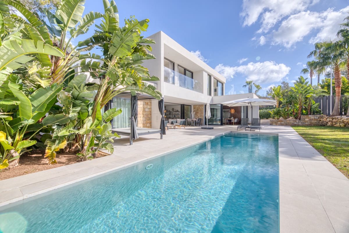 4 soveværelse Villa til salg i Santa Ponsa - € 3.100.000 (Ref: 9002533)