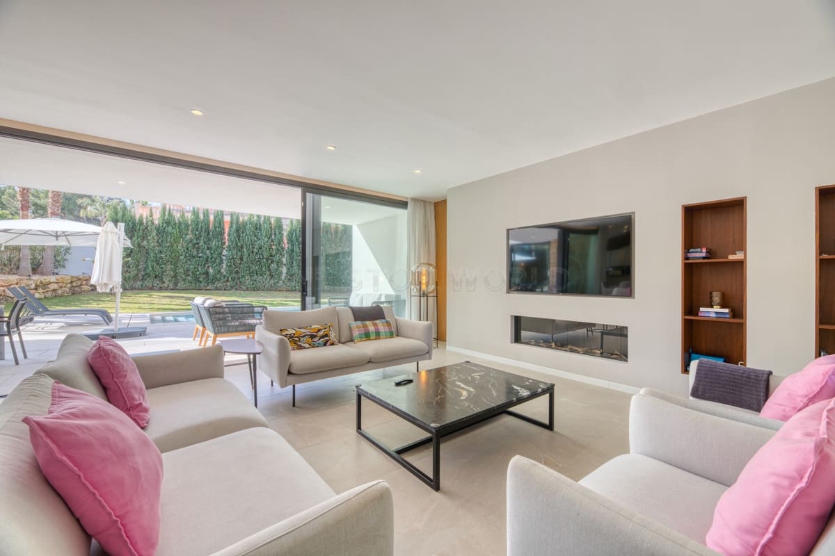 4 soveværelse Villa til salg i Santa Ponsa - € 3.100.000 (Ref: 9002533)