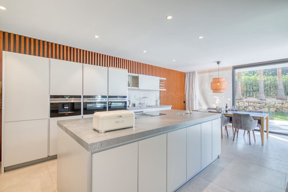 4 soveværelse Villa til salg i Santa Ponsa - € 3.100.000 (Ref: 9002533)